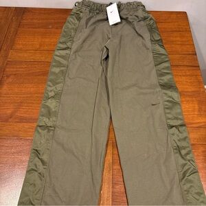 Nike Devin Booker Dri-Fit Tear Away Track Pants Green Mens Size Small HJ3899 222